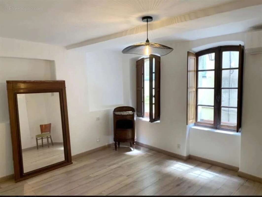 Appartement à GRIMAUD