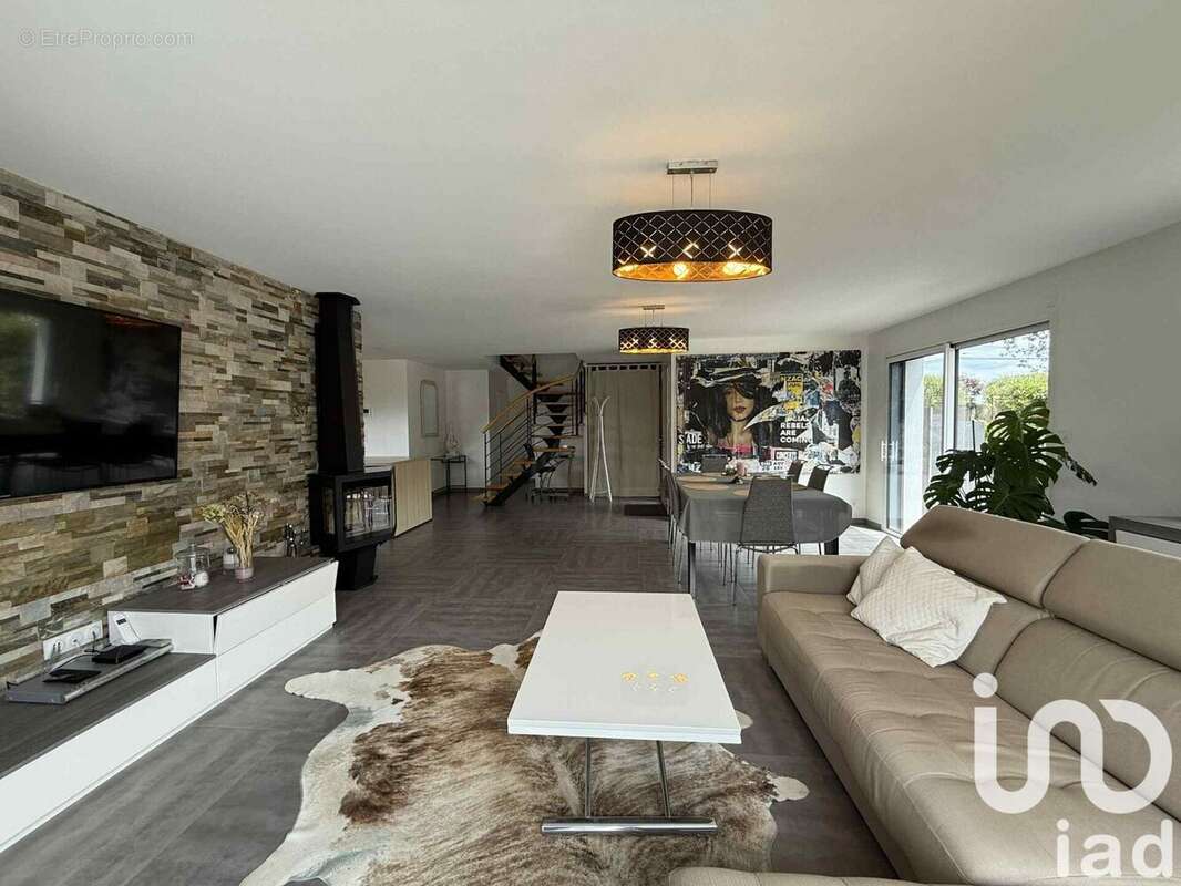 Photo 3 - Maison à BAINS-SUR-OUST