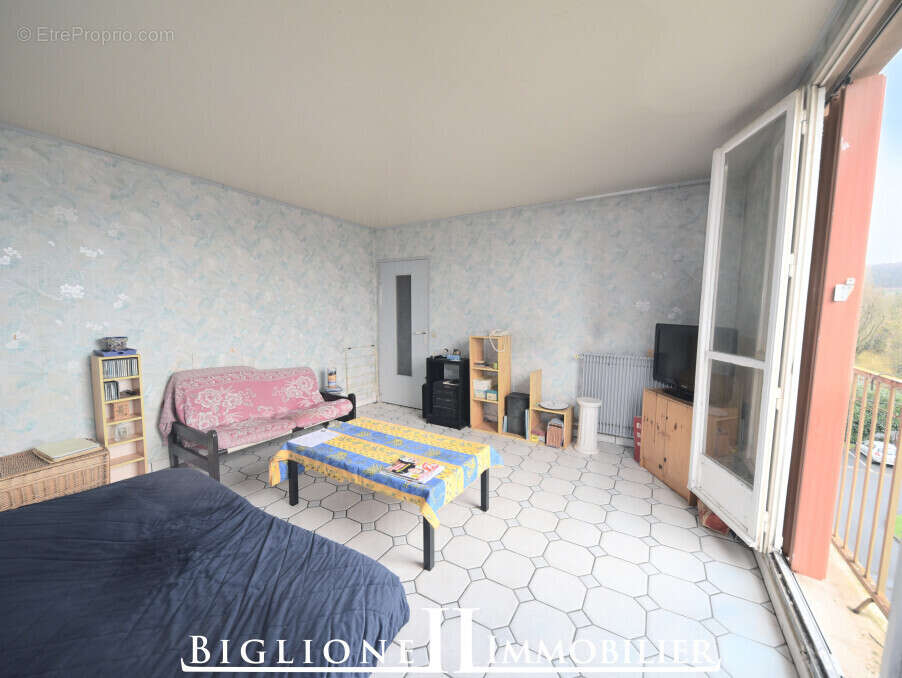 Appartement à COUBRON