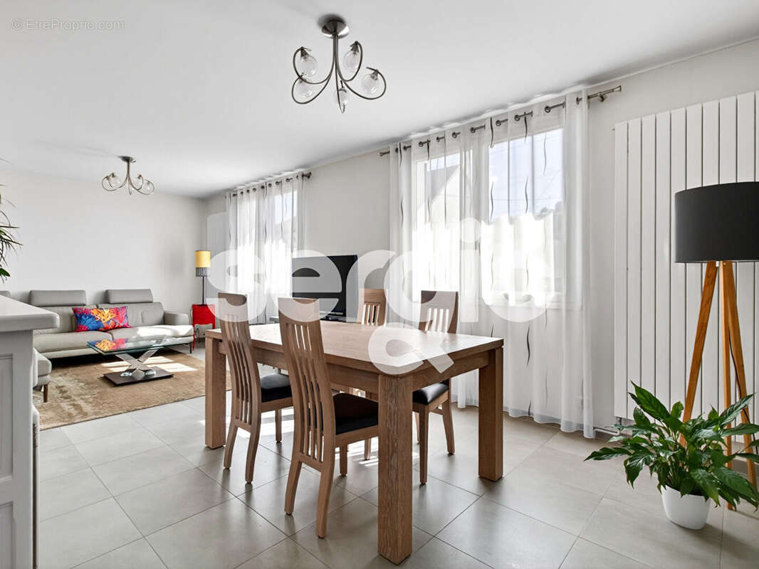 Maison à NEUILLY-PLAISANCE