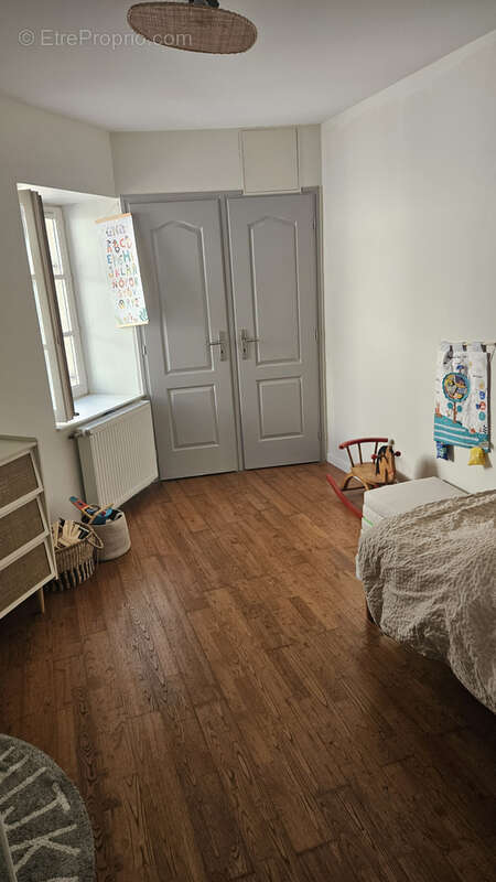 Appartement à ROCHETAILLEE-SUR-SAONE