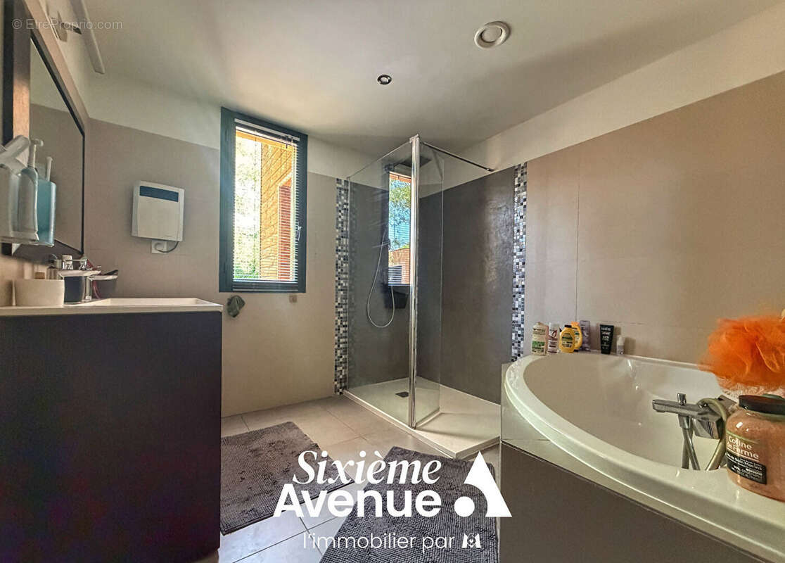 Maison 7 pièces à Lamothe Capdeville 220m² - photo 12