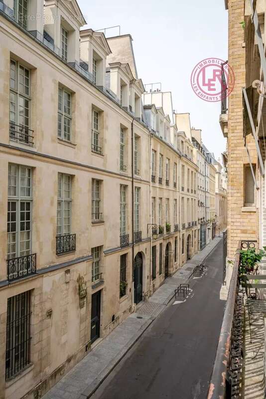 Appartement à PARIS-4E