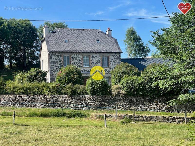 Maison à PIERREFORT