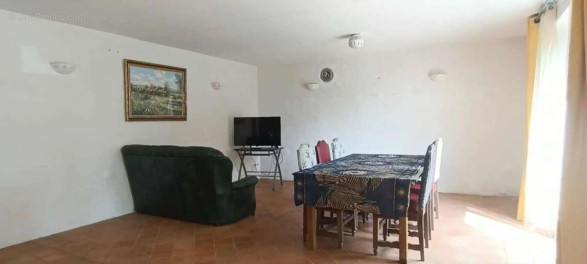 Maison en pierre 3 chambres hangar - photo 8