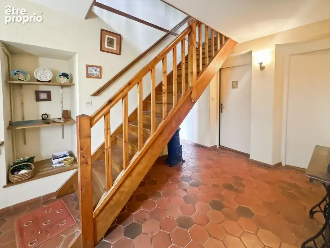 SAINT MARCEL LES VALENCE - Maison de 211 m² sur 2734m² constructible - photo 7