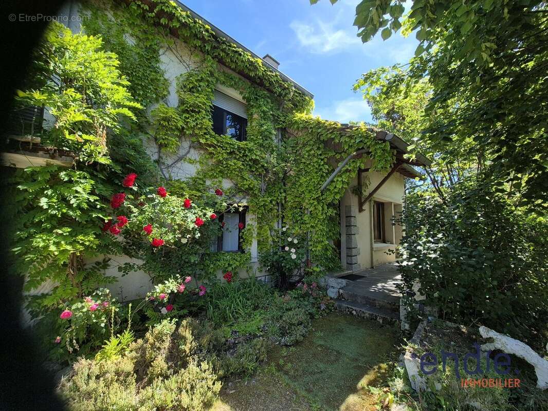 Maison à NEUVY