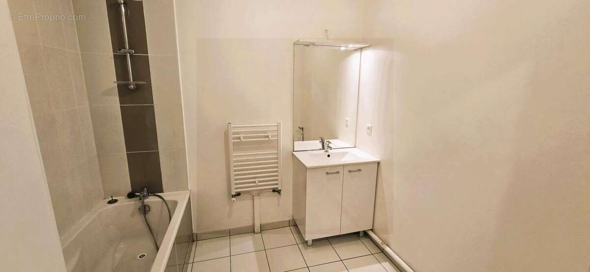 Appartement à MAINVILLIERS