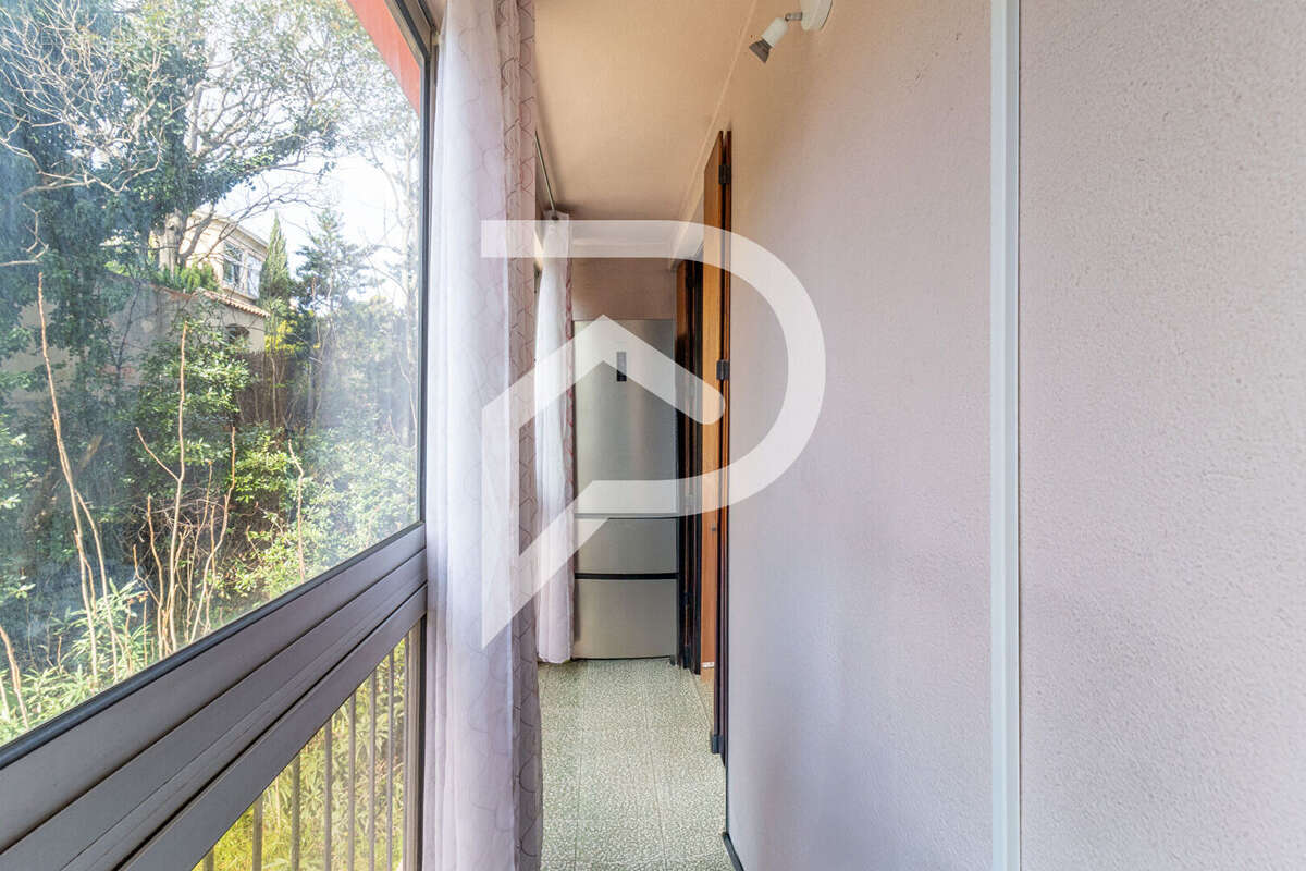 Appartement à MARSEILLE-4E