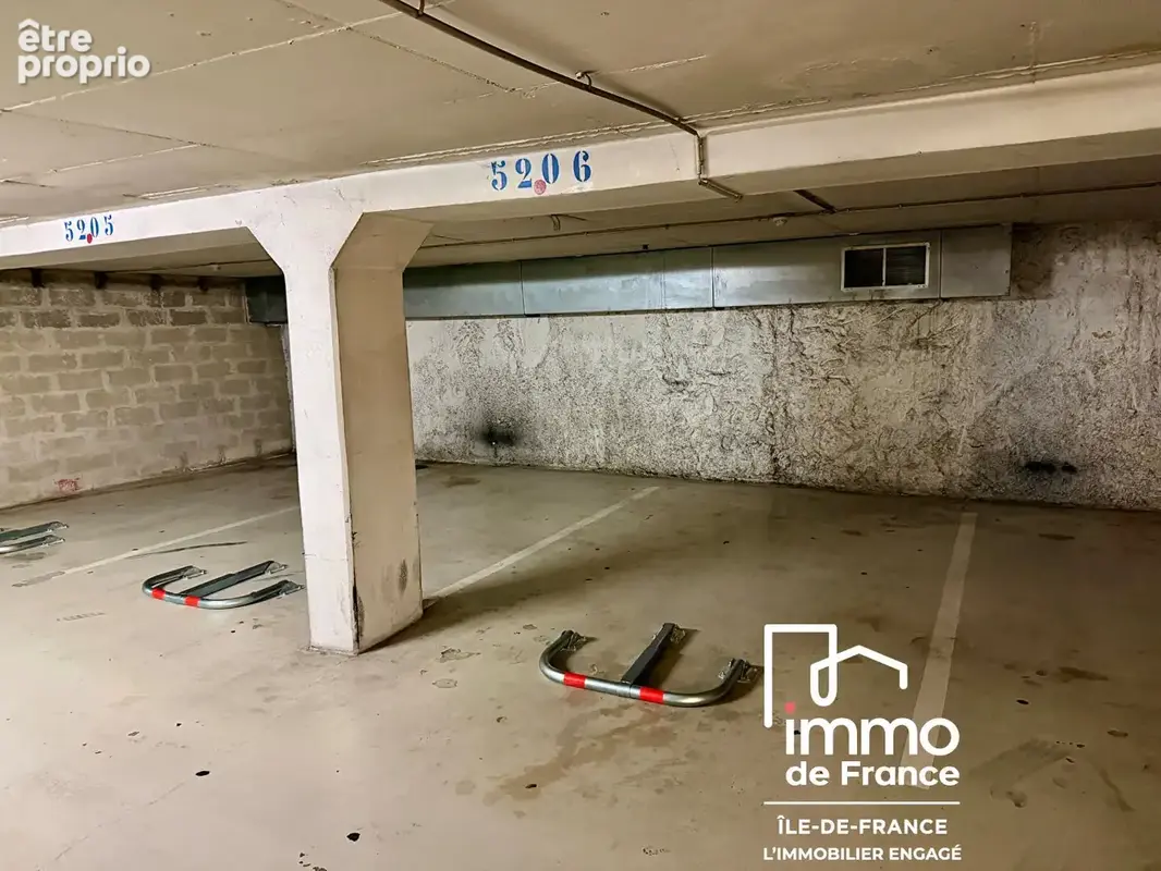 Place de parking en sous-sol / Notre Dame Versailles - photo 3