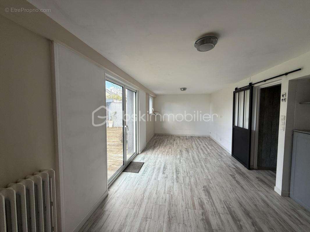 Maison familiale nantaise – 140 m² – 5 chambres – Jardin – Garage - photo 11