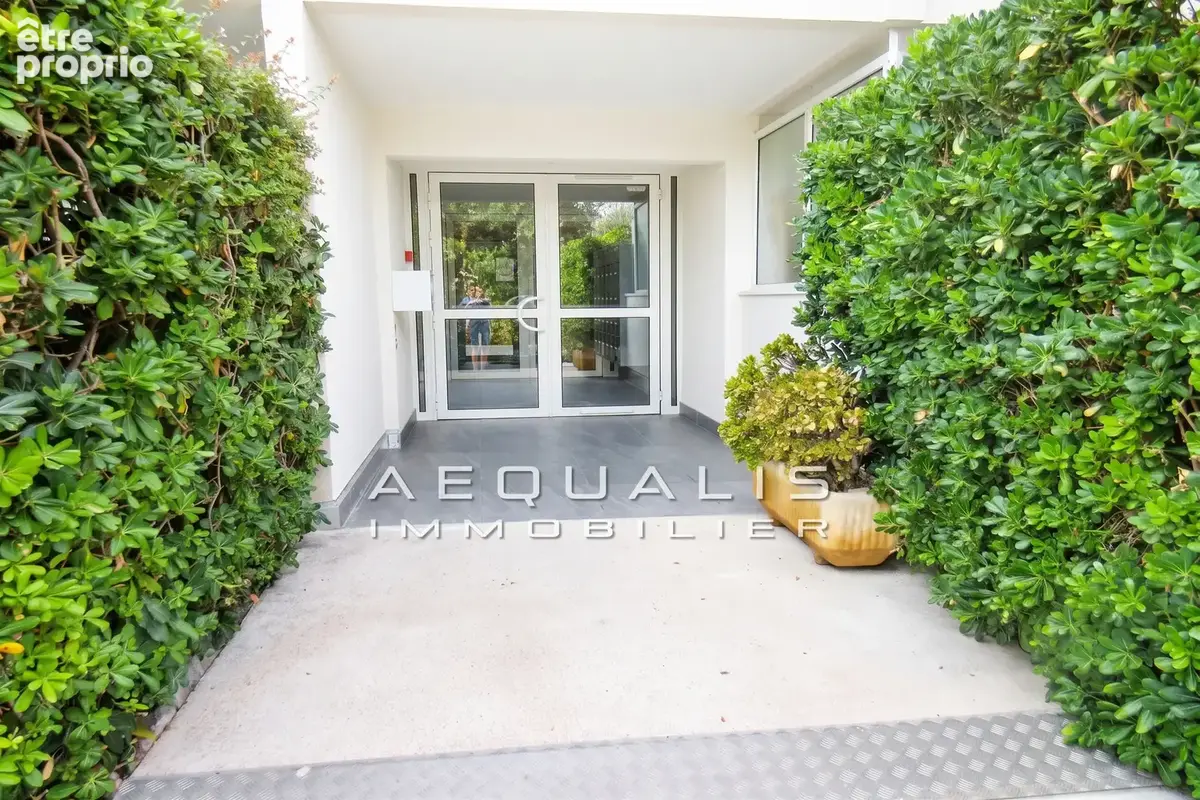 Appartement 2 pièces 44 m² à vendre à Saint-Laurent-Du-Var (06700) - photo 3