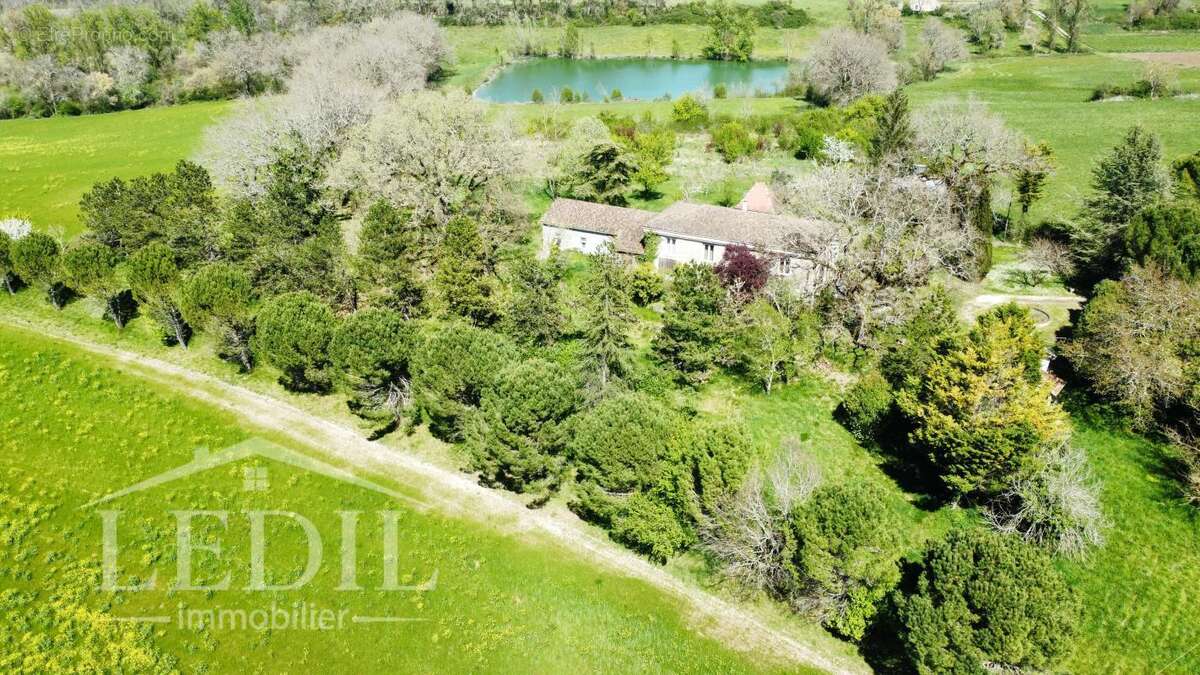 domaine de 7ha avec lac - photo 8