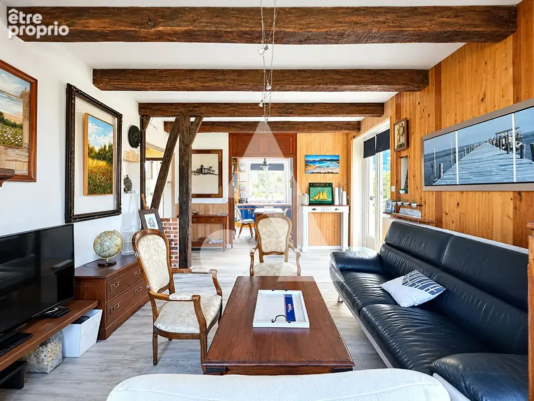 Maison Bretenoux 192m² avec appartement, 8 pièces, 4 chambres, piscine. - photo 2