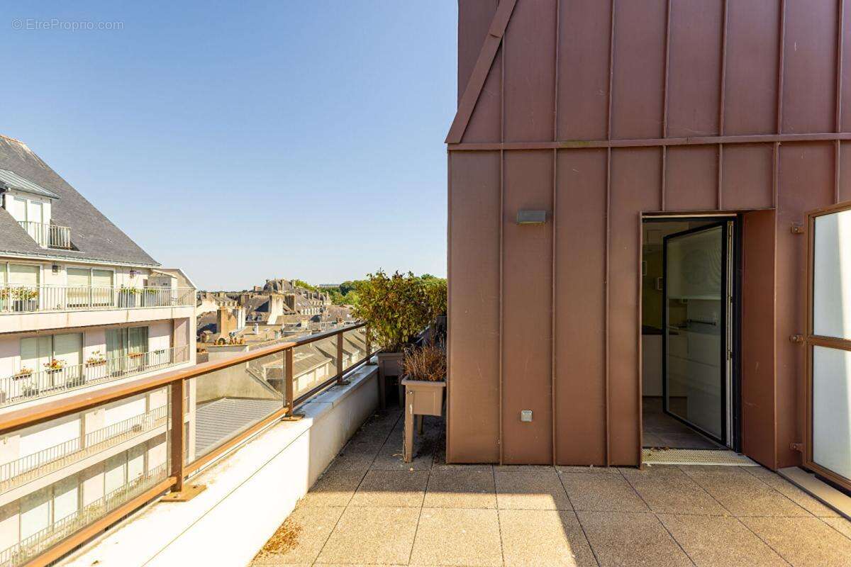 Appartement Vannes DUPLEX TERRASSE 6 pièce(s) 170 m2 - photo 2