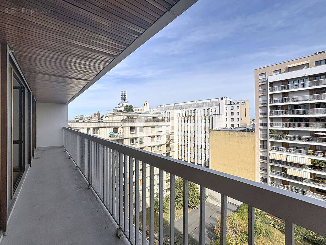 Appartement à PARIS-11E