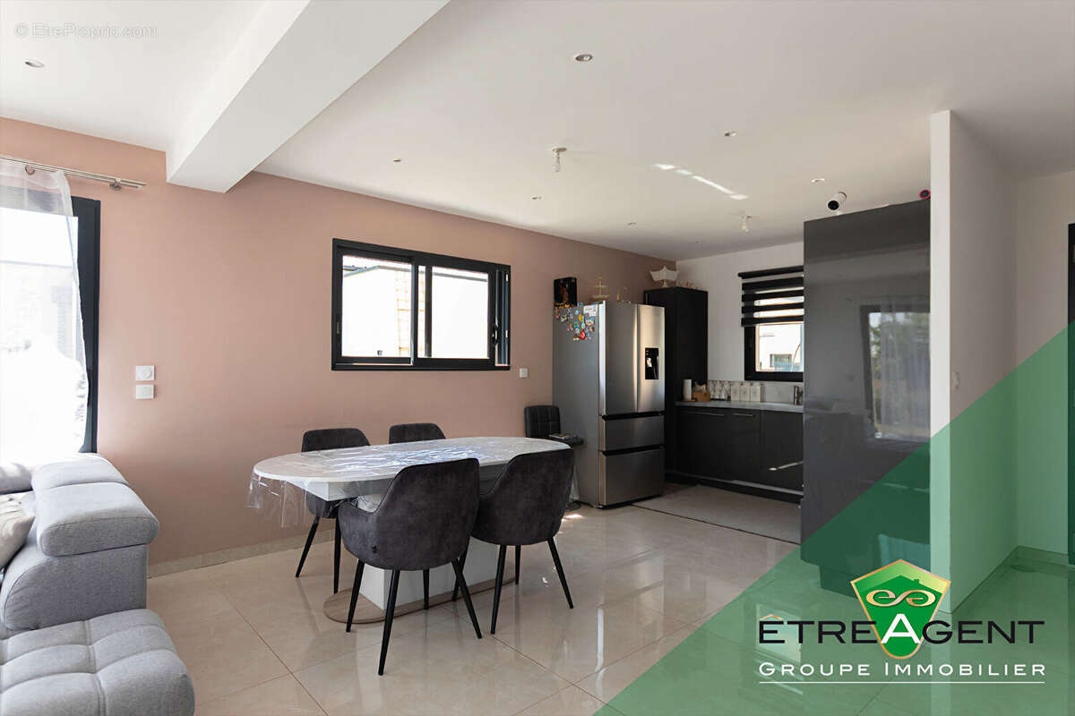 Maison GIBERVILLE - 114 m² - 4 chambres - photo 6