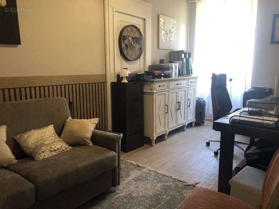  GAILLAN LONGERE 170 M2, T5, TERRAIN 2HCALME, PARFAIT ETAT - Maison à GAILLAN-EN-MEDOC