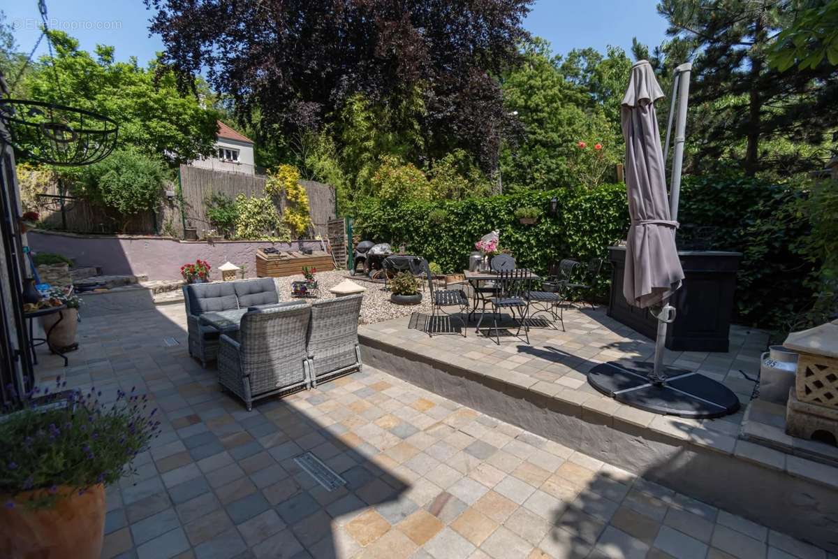 Maison à MONTMORENCY