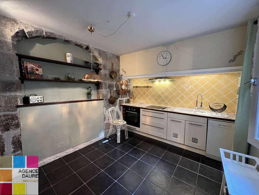 Maison à VILLENEUVE-LES-BEZIERS