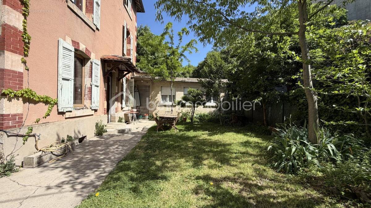 Maison à ROMANS-SUR-ISERE