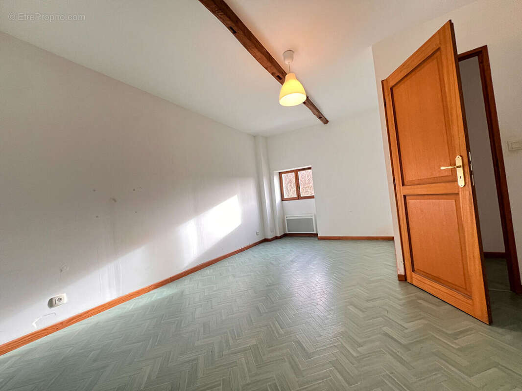 Maison à JOUY-SUR-EURE