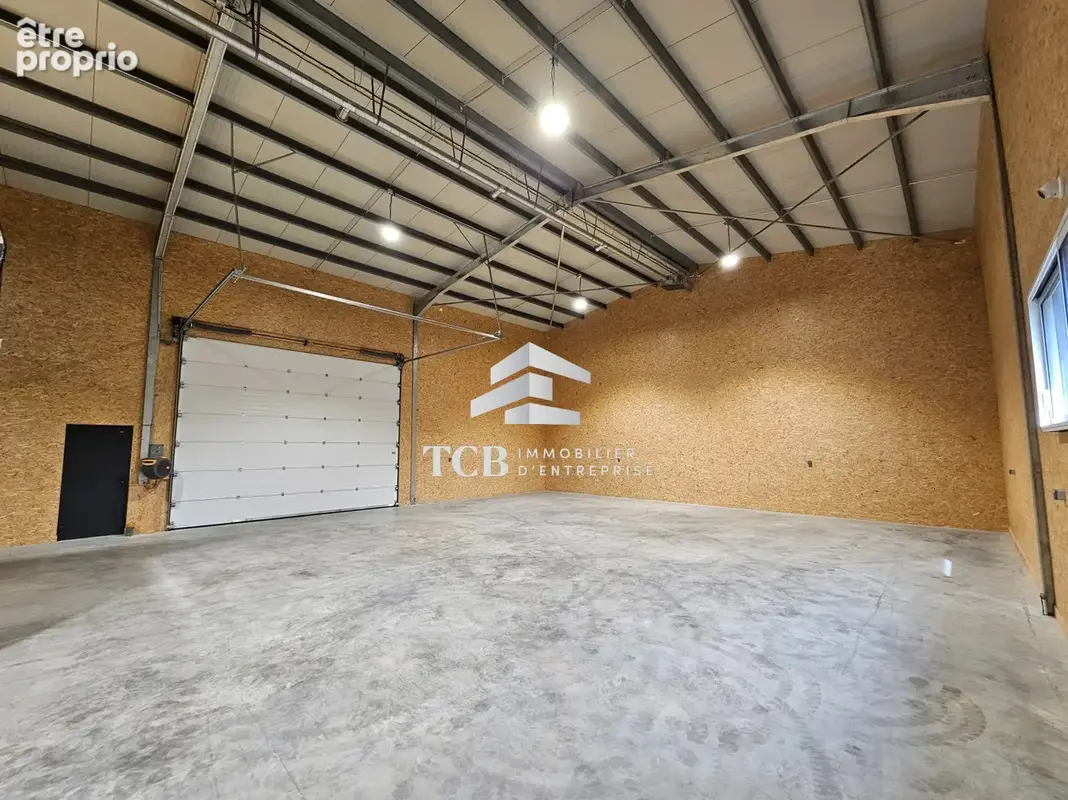Commerce 380 m² à vendre à Cordemais (44360) - photo 2