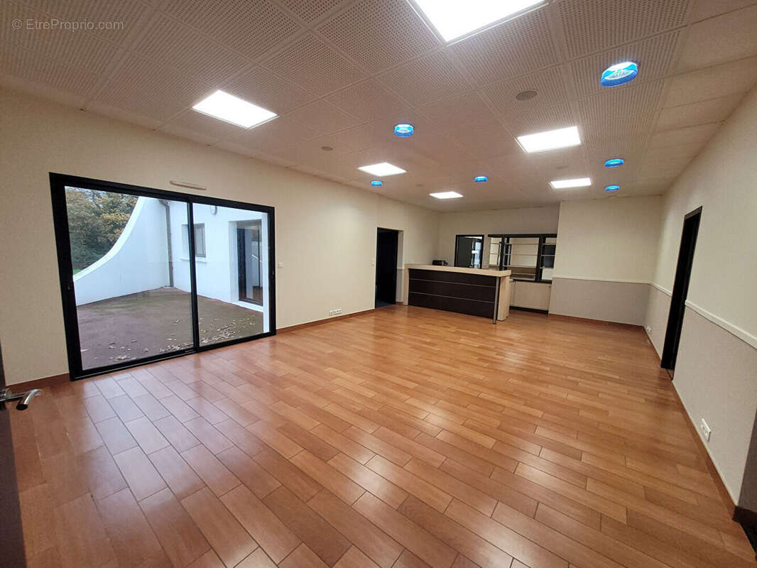 Commerce à HAUTE-GOULAINE