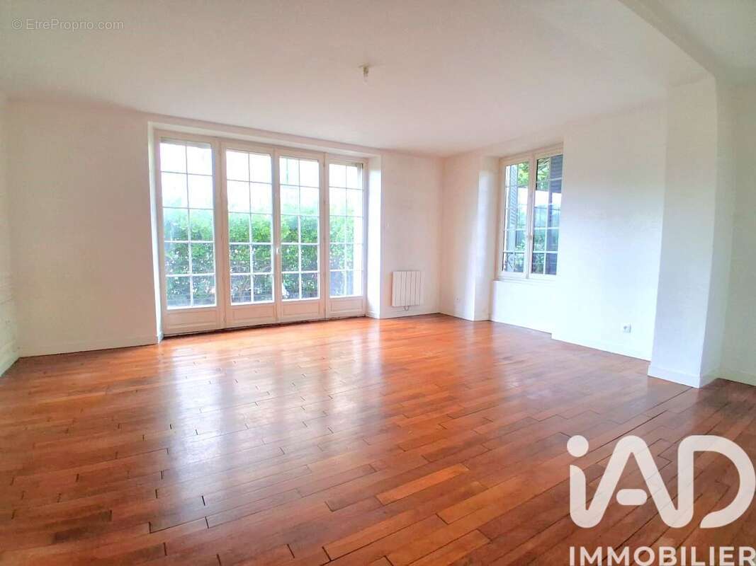 Photo 2 - Appartement à GUIGNES