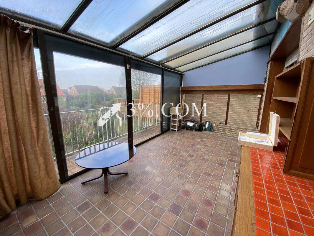 Maison à LA CHAPELLE-D'ARMENTIERES