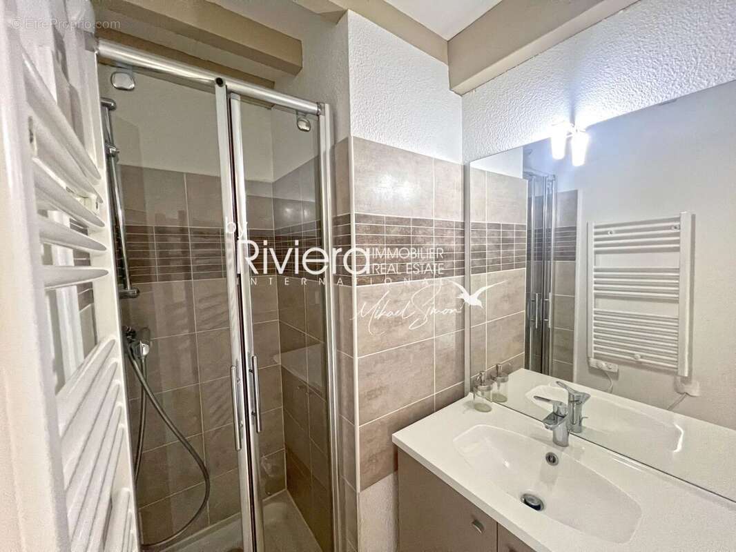 Appartement à LA CROIX-VALMER