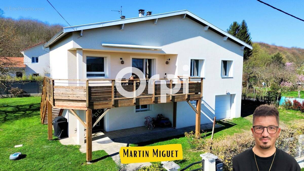 Maison à BEAUCROISSANT