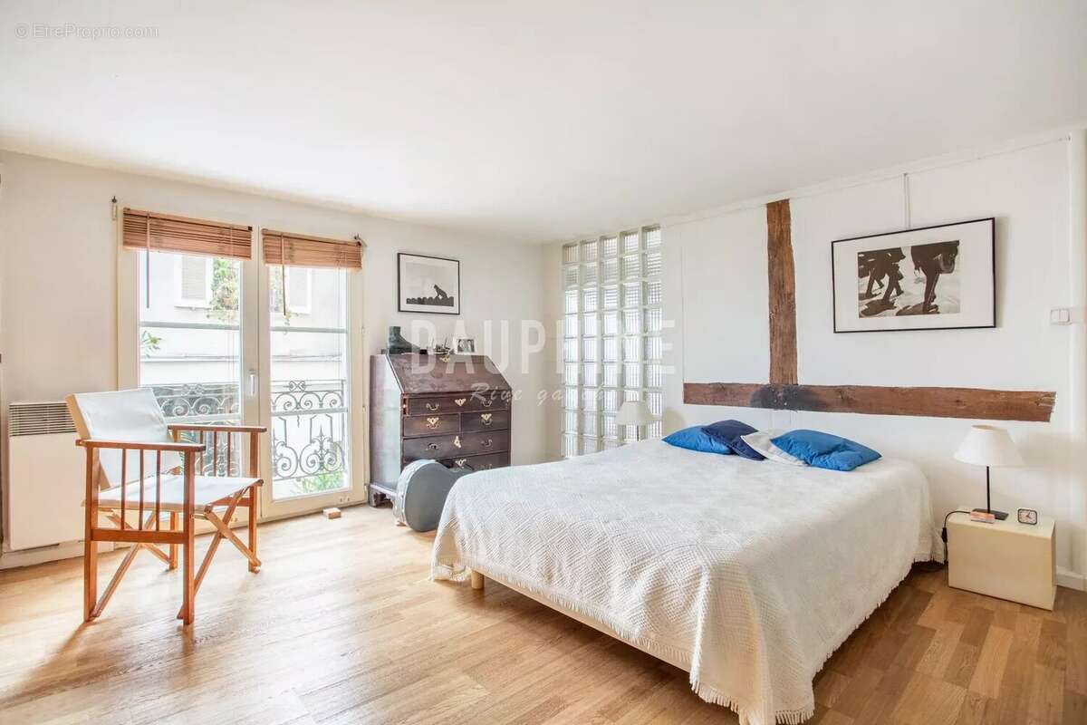 Appartement à PARIS-6E