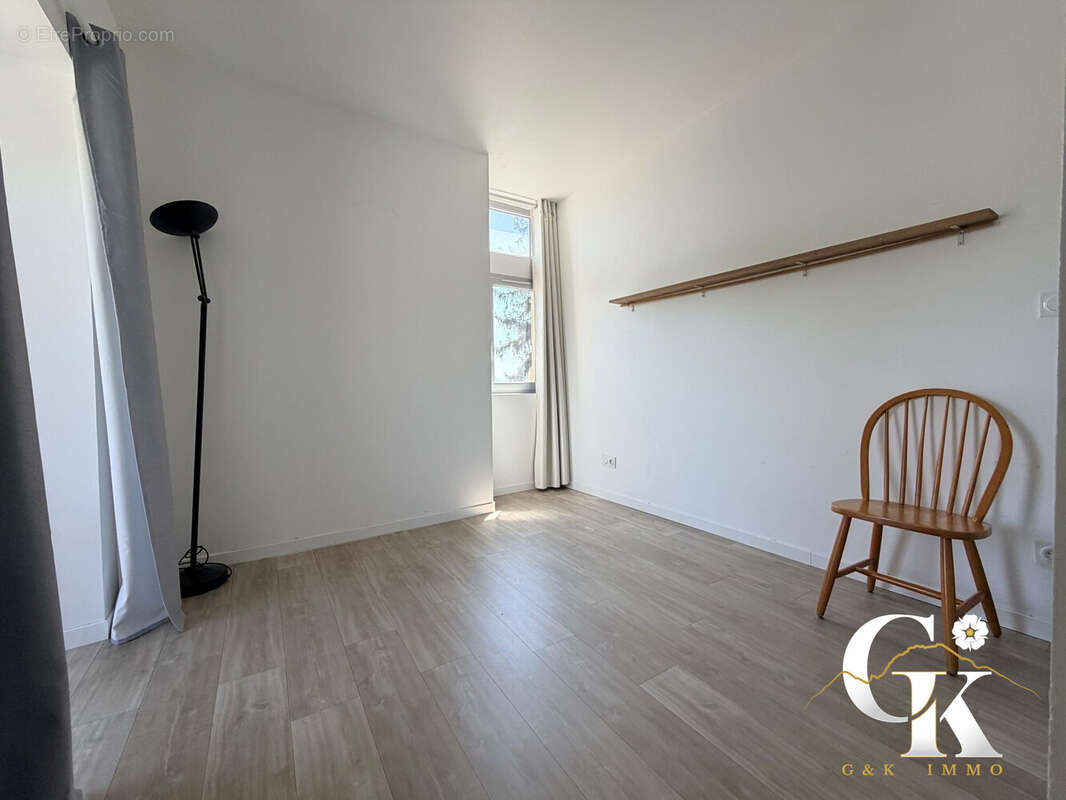 Appartement à CORENC