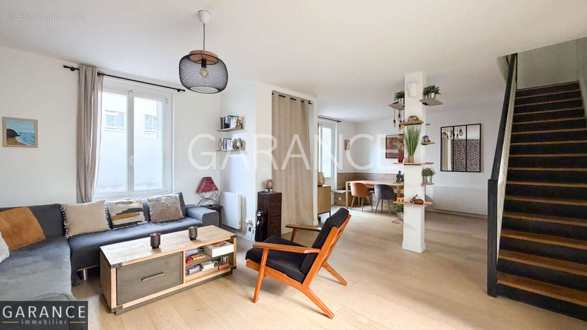 Maison à PARIS-12E