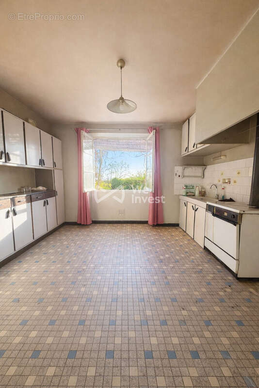 Maison à PUYLAROQUE