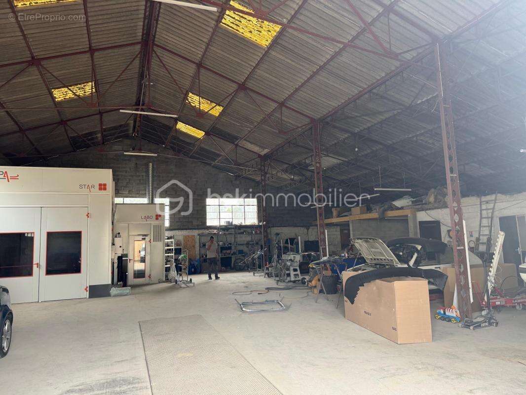 Commerce à MONTPON-MENESTEROL