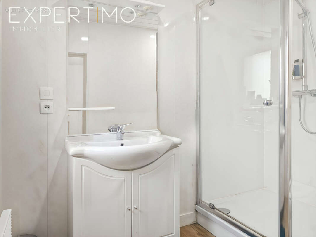 Maison à REGNIERE-ECLUSE