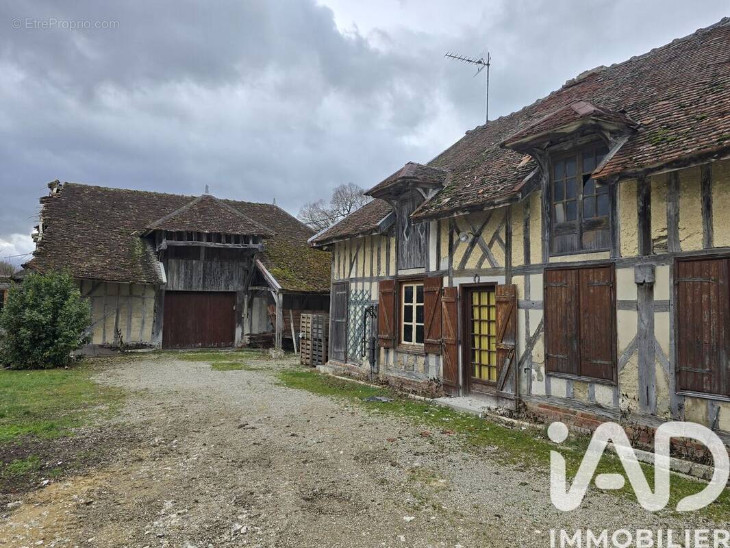 Photo 1 - Maison à VILLECHETIF