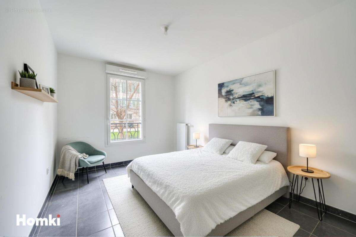 Appartement à LE PLESSIS-ROBINSON