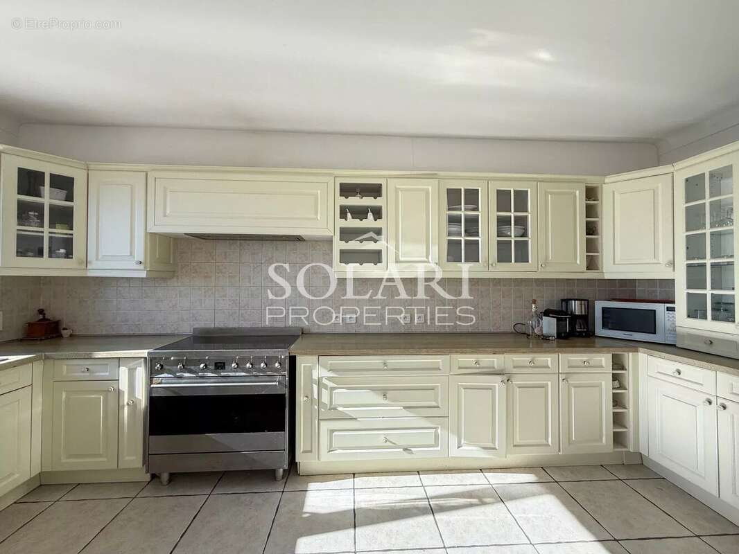 Maison à MANDELIEU-LA-NAPOULE