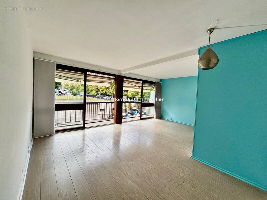 Appartement à LA CELLE-SAINT-CLOUD