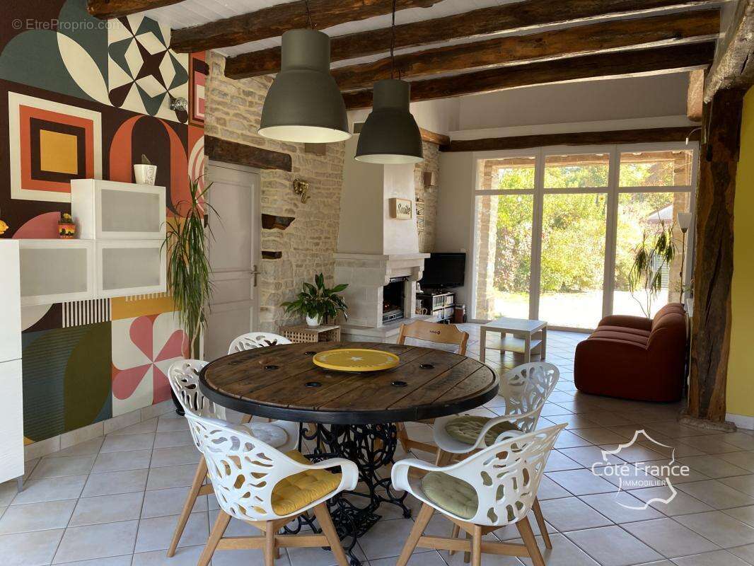 Maison à BUXIERES-LES-VILLIERS