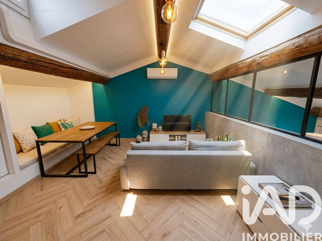 Photo 1 - Appartement à MARSEILLE-6E