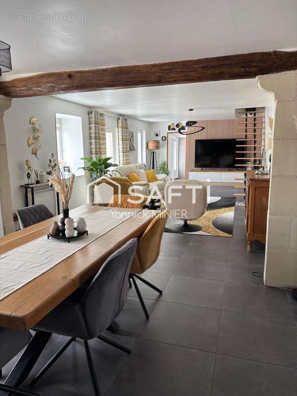 Maison 186 m² à Saint-Michel-Sur-Loire  - photo 3