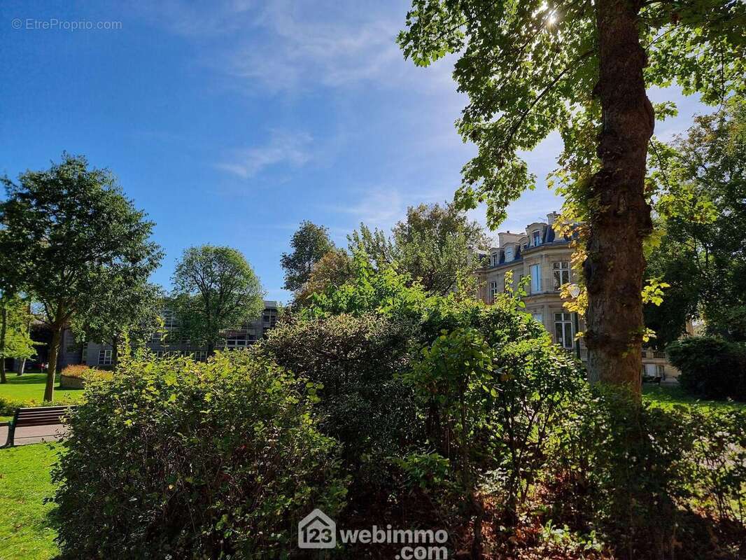 Au futur Bus Tzen5 et à la ligne 15 du métro, fin 2026 - Appartement à CHOISY-LE-ROI