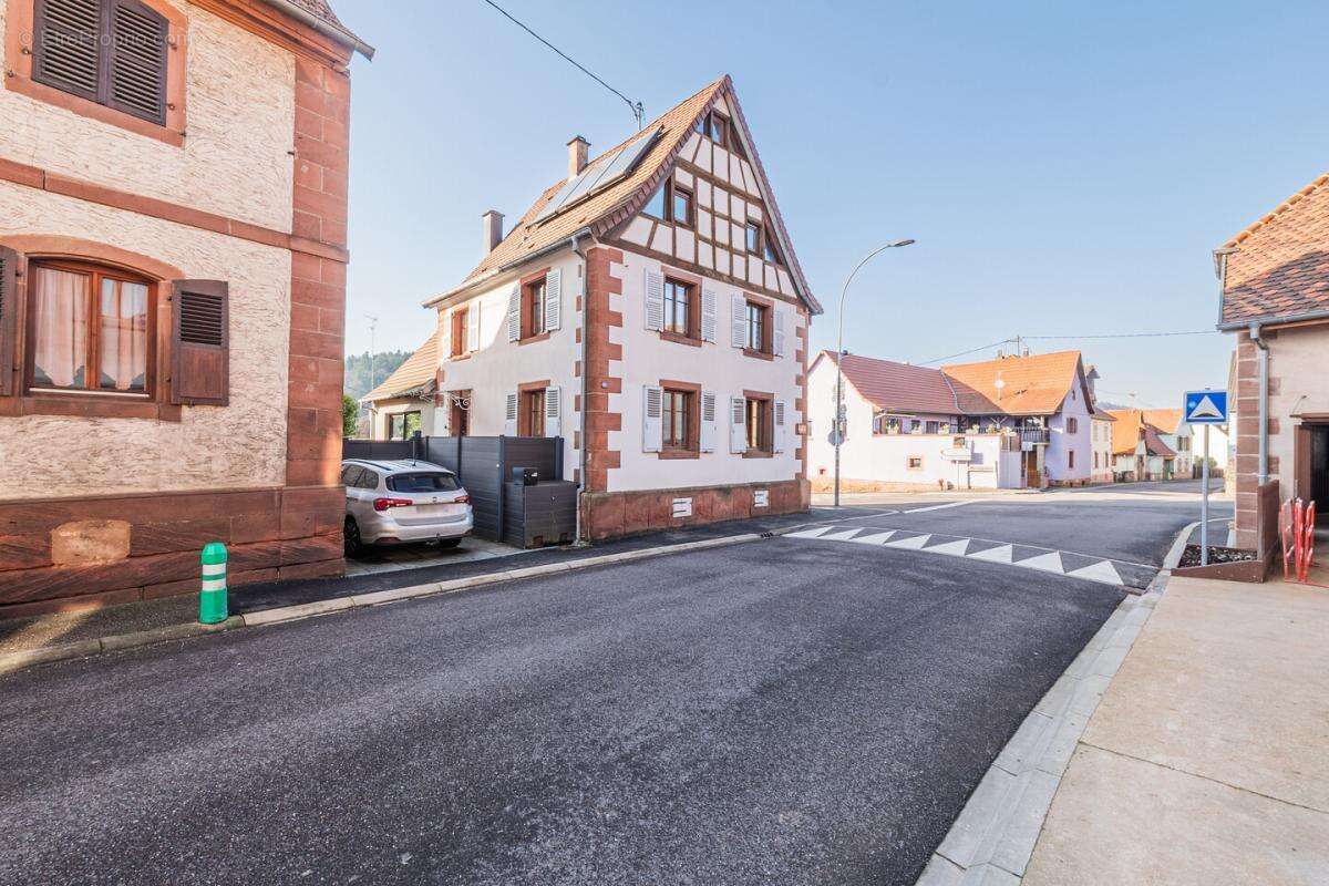 Maison à DOSSENHEIM-SUR-ZINSEL