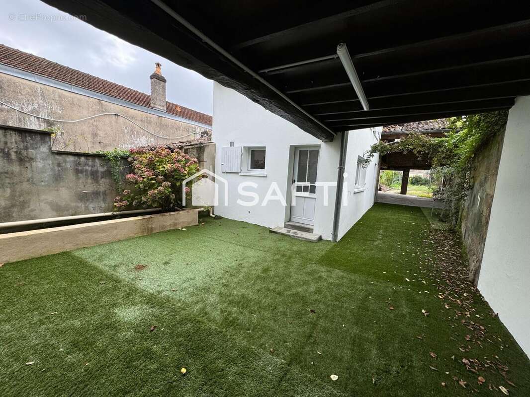 Photo 8 - Maison à LA SAUVE