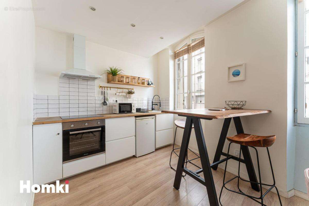 Appartement à MARSEILLE-2E