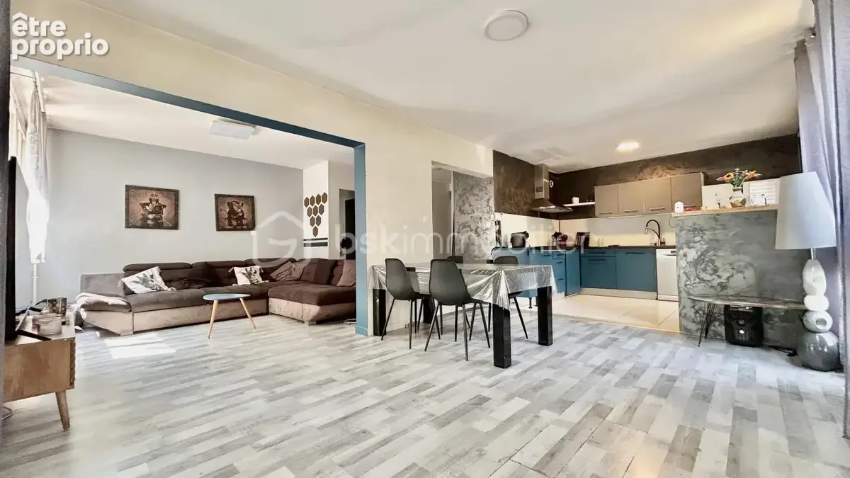 Appartement à LE PONT-DE-CLAIX
